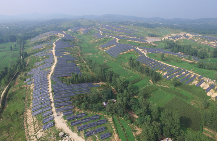 1474276709130857.jpg 2-富士康南陽市潦河坡鎮(zhèn)100MW地面光伏電站s.jpg