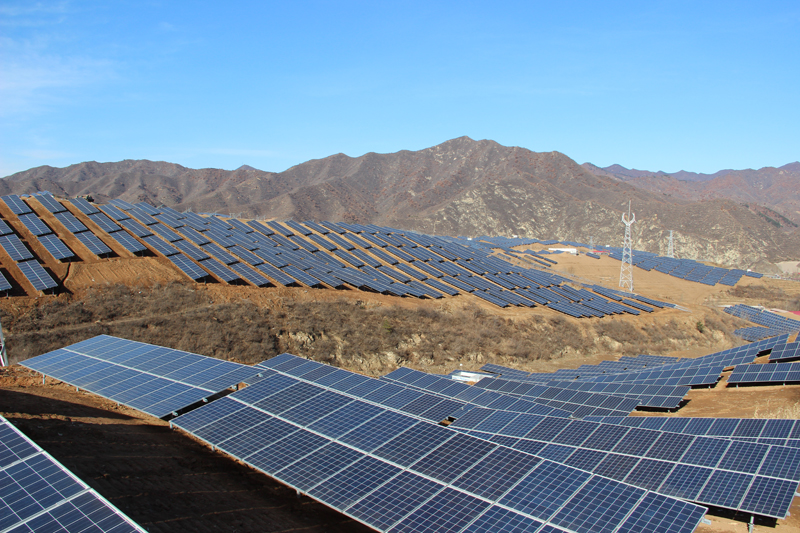 1499133540118820.jpg 灤平慧通光伏發(fā)電有限公司灤平40兆瓦農(nóng)業(yè)光伏發(fā)電項(xiàng)目.JPG