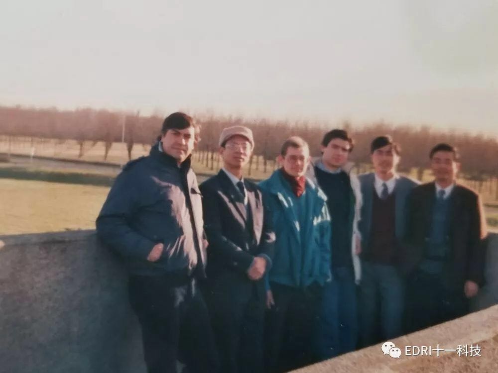 1528168663840995.jpg 29.jpg