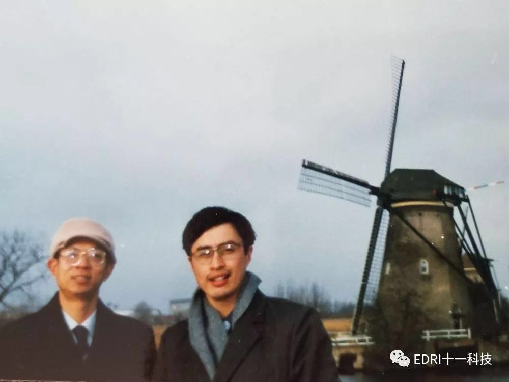 1528168697916180.jpg 33.jpg