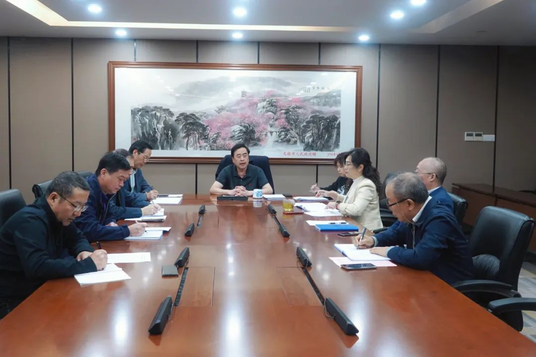 1669107259634127.png 院黨委中心組繼續(xù)學(xué)習(xí)二十大精神_副本.png